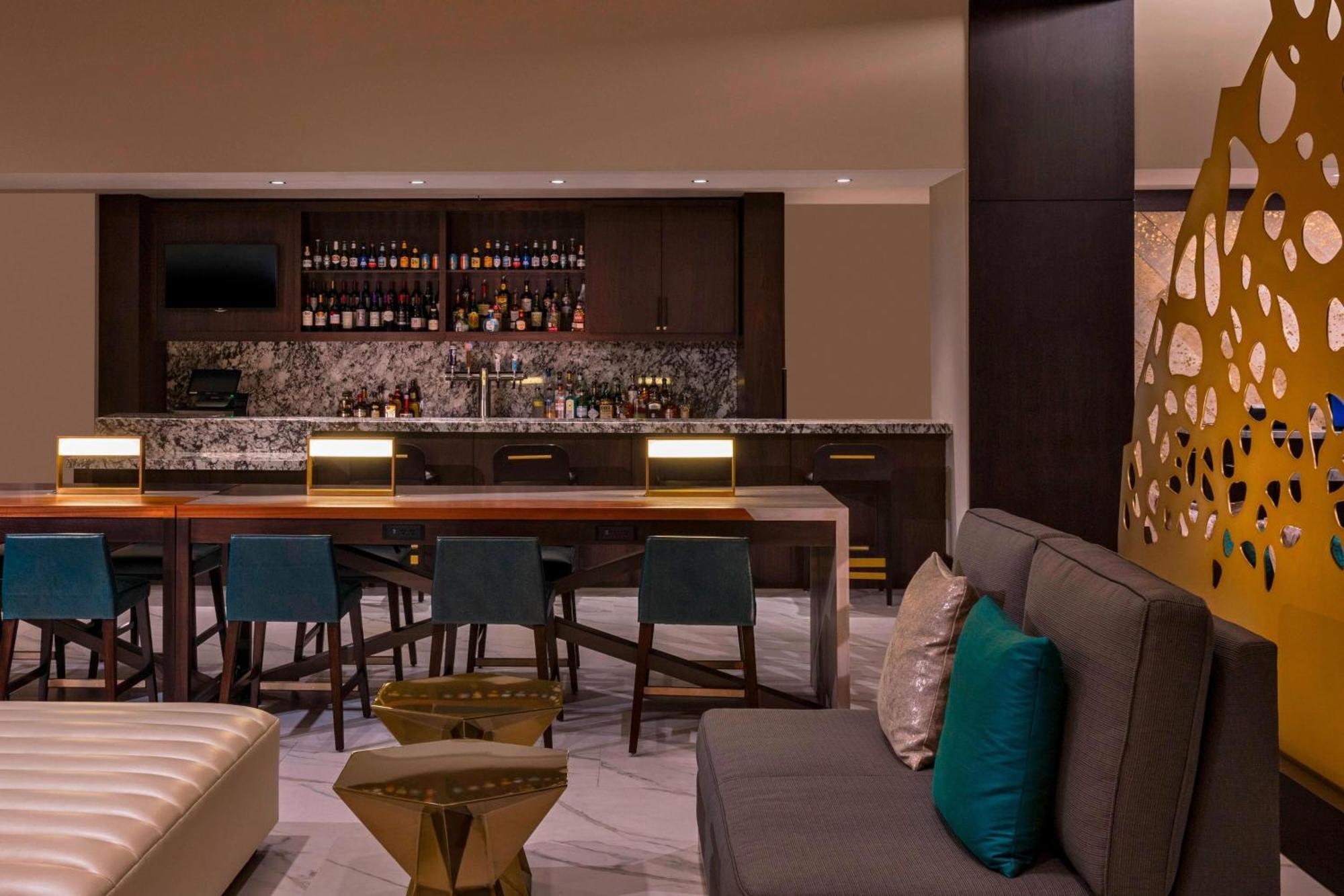 The Westin Galleria Houston Exterior photo